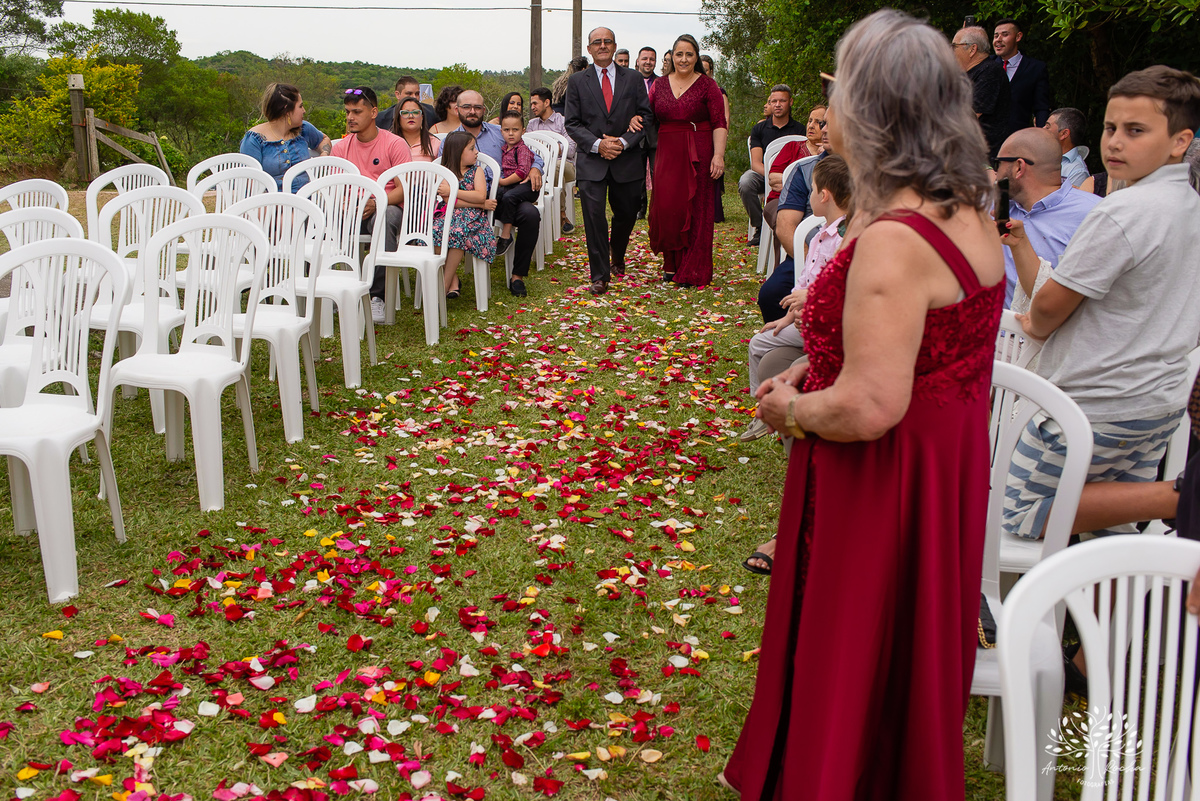 Mayara & Giovani – Casamento – Casamento Cristão – Sítio Santo Amor – Dia do Sim – Buquê – Beijo de Cinema – Deus – Amor – Escolha Mútua – Morro Redondo – Pelotas/RS – RS – @antoniorochafotografias
