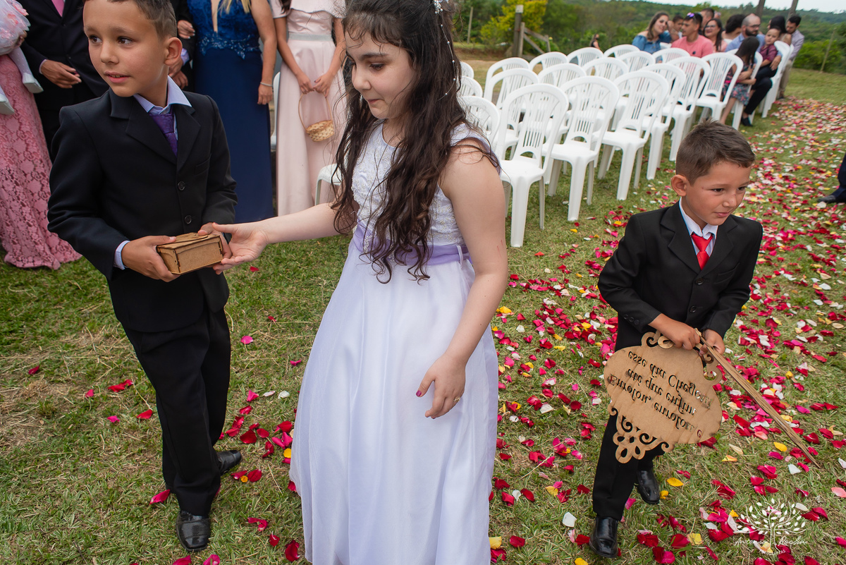 Mayara & Giovani – Casamento – Casamento Cristão – Sítio Santo Amor – Dia do Sim – Buquê – Beijo de Cinema – Deus – Amor – Escolha Mútua – Morro Redondo – Pelotas/RS – RS – @antoniorochafotografias