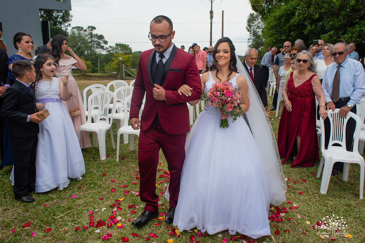 Mayara & Giovani – Casamento – Casamento Cristão – Sítio Santo Amor – Dia do Sim – Buquê – Beijo de Cinema – Deus – Amor – Escolha Mútua – Morro Redondo – Pelotas/RS – RS – @antoniorochafotografias