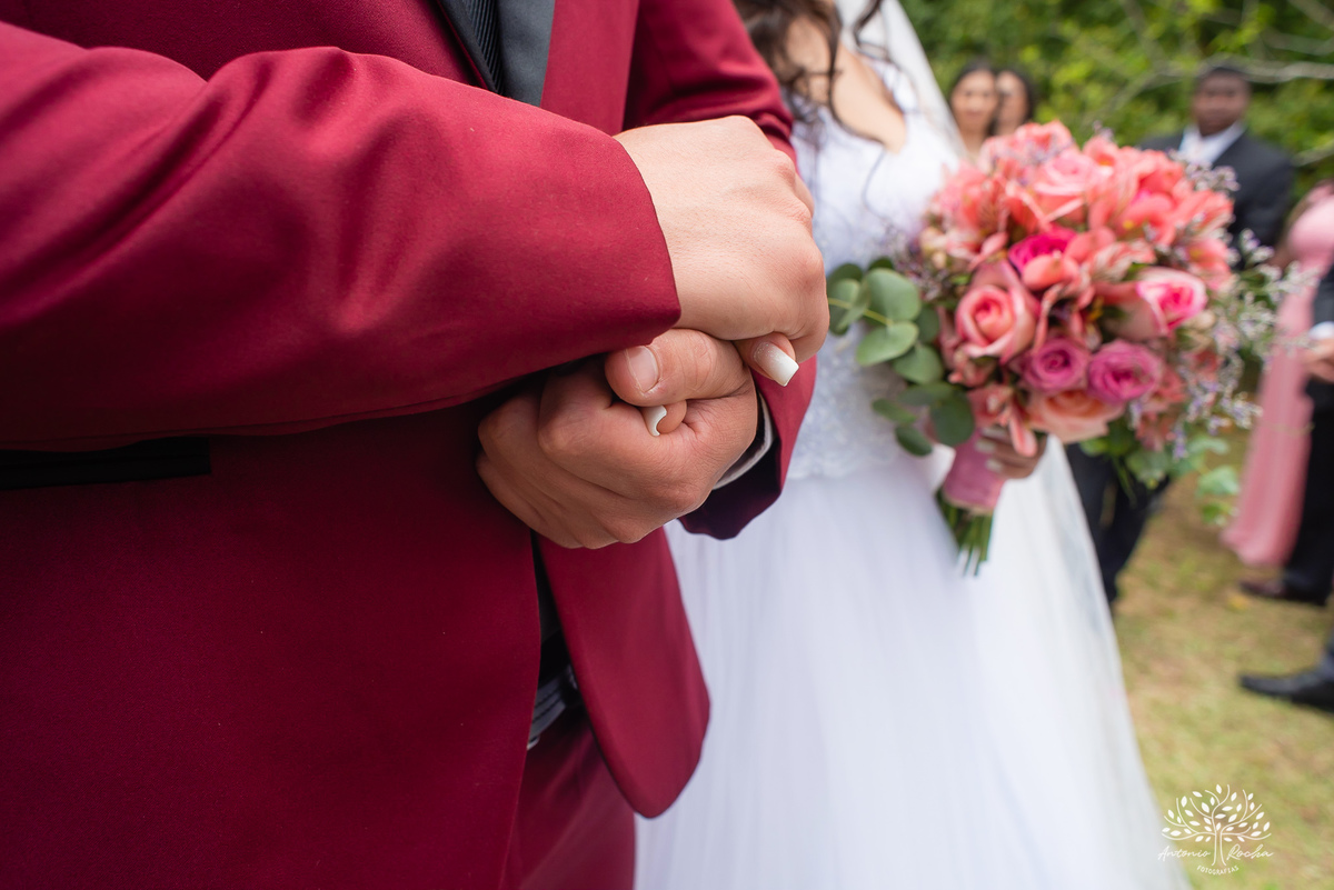 Mayara & Giovani – Casamento – Casamento Cristão – Sítio Santo Amor – Dia do Sim – Buquê – Beijo de Cinema – Deus – Amor – Escolha Mútua – Morro Redondo – Pelotas/RS – RS – @antoniorochafotografias