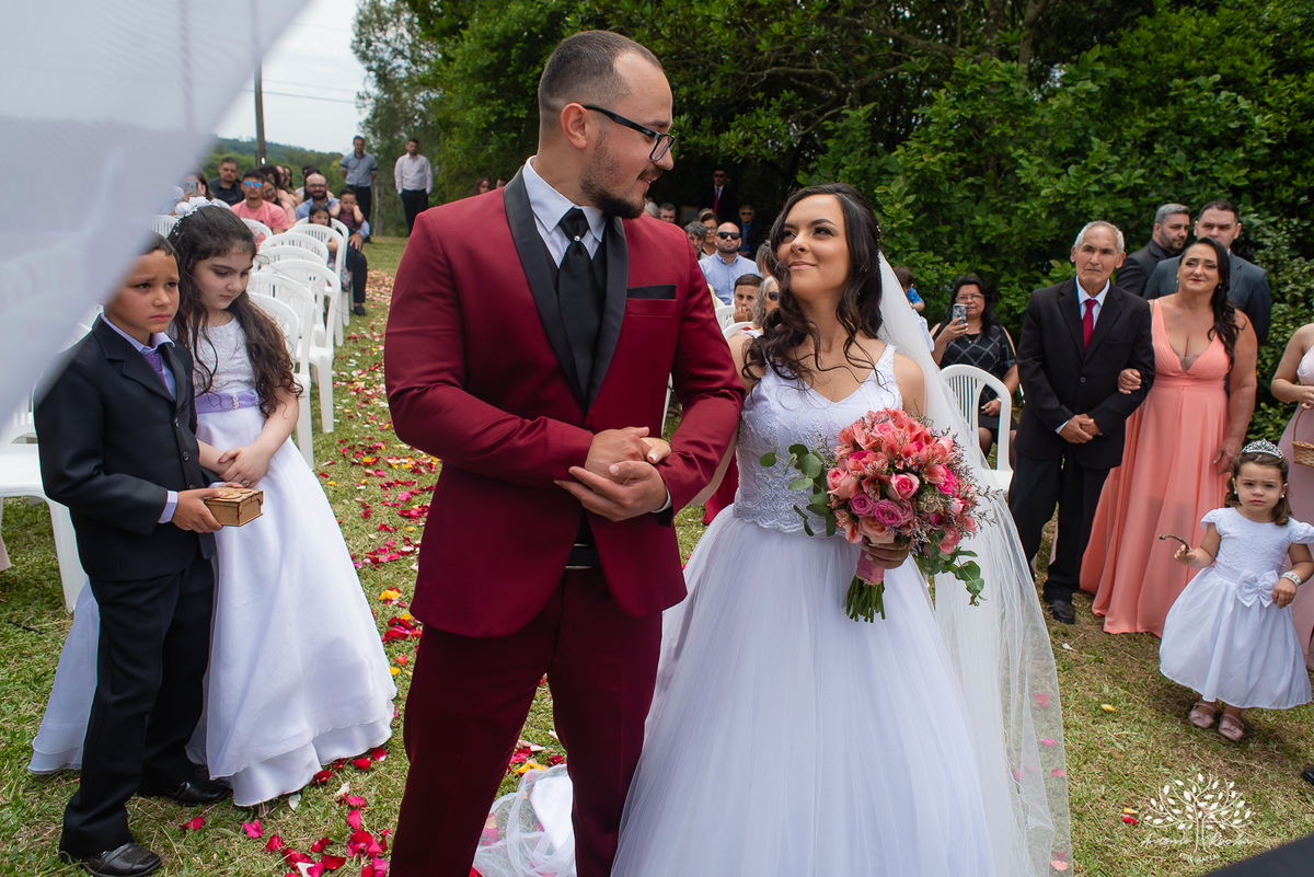 Mayara & Giovani – Casamento – Casamento Cristão – Sítio Santo Amor – Dia do Sim – Buquê – Beijo de Cinema – Deus – Amor – Escolha Mútua – Morro Redondo – Pelotas/RS – RS – @antoniorochafotografias