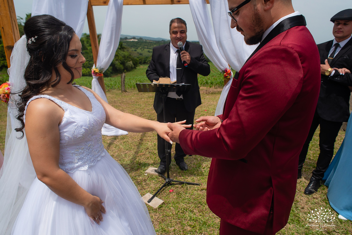 Mayara & Giovani – Casamento – Casamento Cristão – Sítio Santo Amor – Dia do Sim – Buquê – Beijo de Cinema – Deus – Amor – Escolha Mútua – Morro Redondo – Pelotas/RS – RS – @antoniorochafotografias