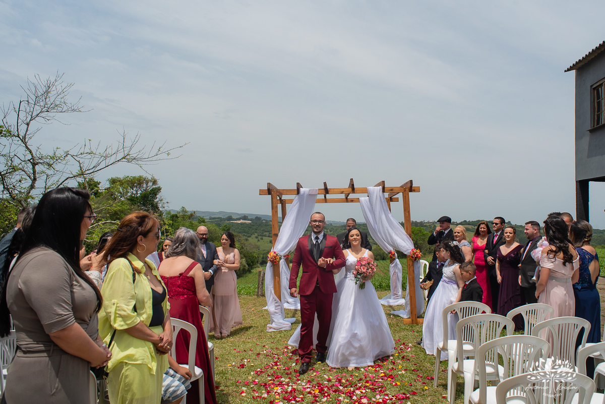 Mayara & Giovani – Casamento – Casamento Cristão – Sítio Santo Amor – Dia do Sim – Buquê – Beijo de Cinema – Deus – Amor – Escolha Mútua – Morro Redondo – Pelotas/RS – RS – @antoniorochafotografias
