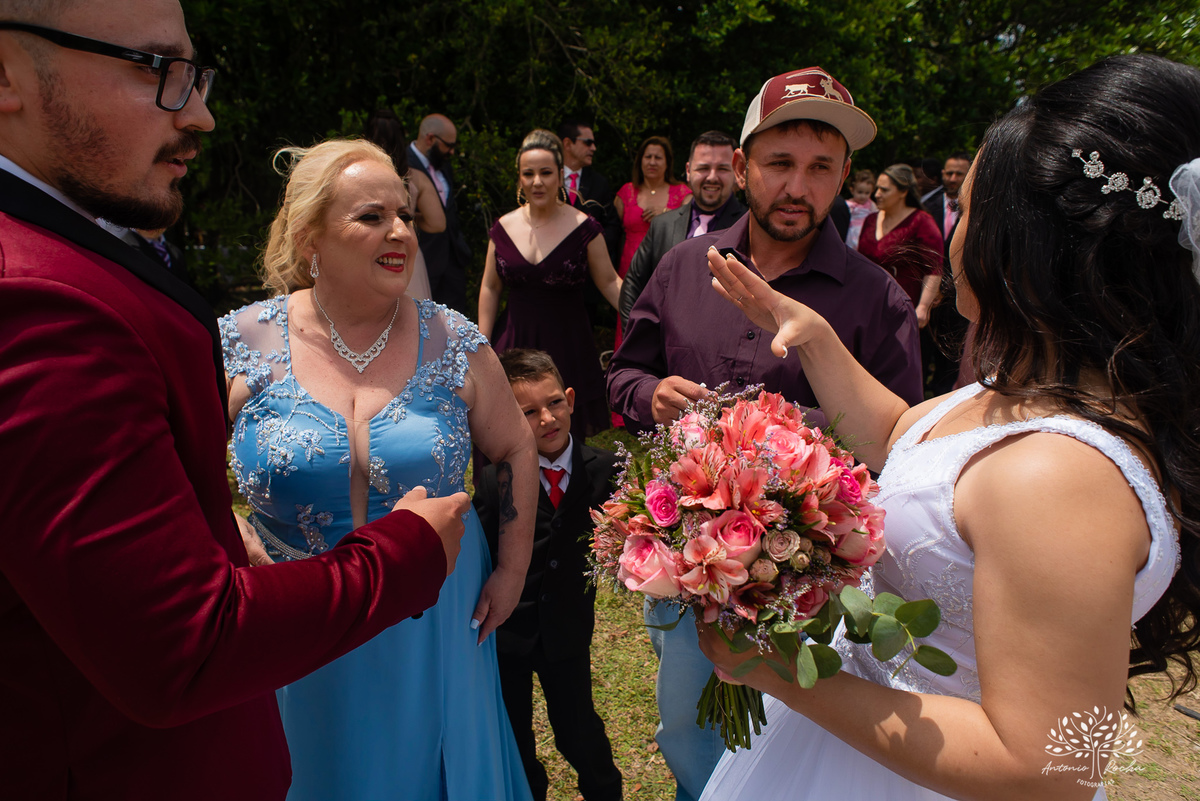 Mayara & Giovani – Casamento – Casamento Cristão – Sítio Santo Amor – Dia do Sim – Buquê – Beijo de Cinema – Deus – Amor – Escolha Mútua – Morro Redondo – Pelotas/RS – RS – @antoniorochafotografias