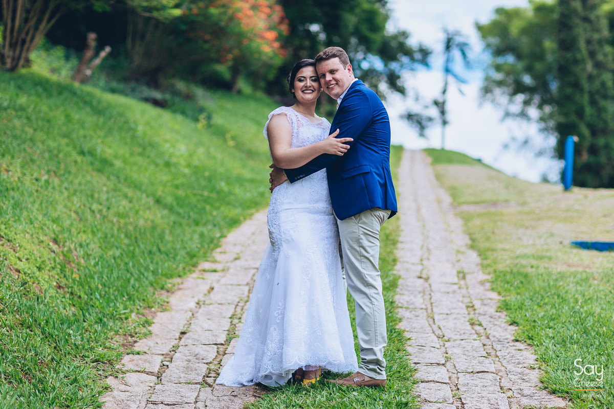 ensaio ao ar livre pós casamento em casamento no campo ao ar livre fotografado por Say Cheese Fotografia