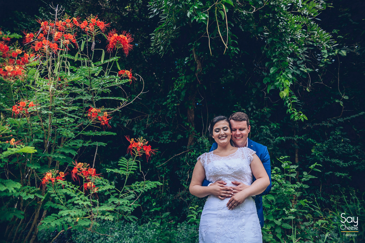 ensaio ao ar livre em casamento no campo ao ar livre fotografado por Say Cheese Fotografia