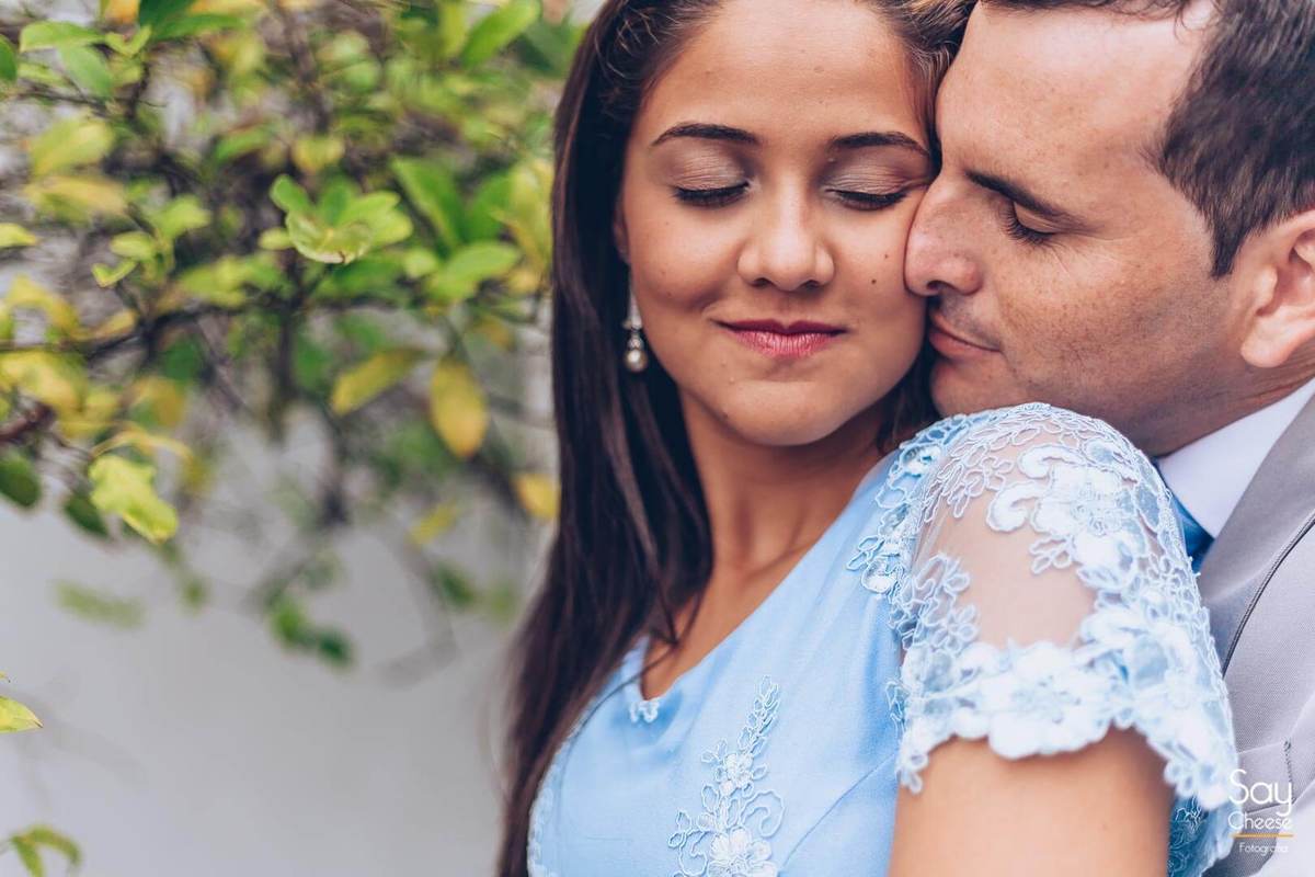 Ensaio pós-cerimônia em casamento civil em Taubaté Fotografado por Say Cheese 