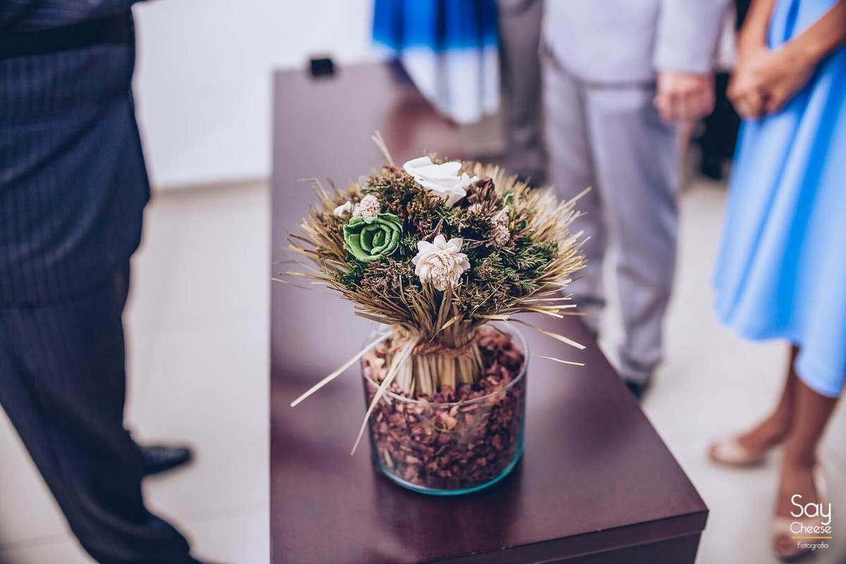 Arranjo de decoração no cartório de Quiririm em Taubaté Fotografado por Say Cheese Fotografia