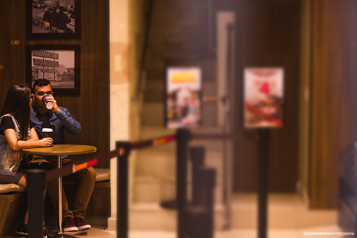 casal em cafeteria de brasilia df