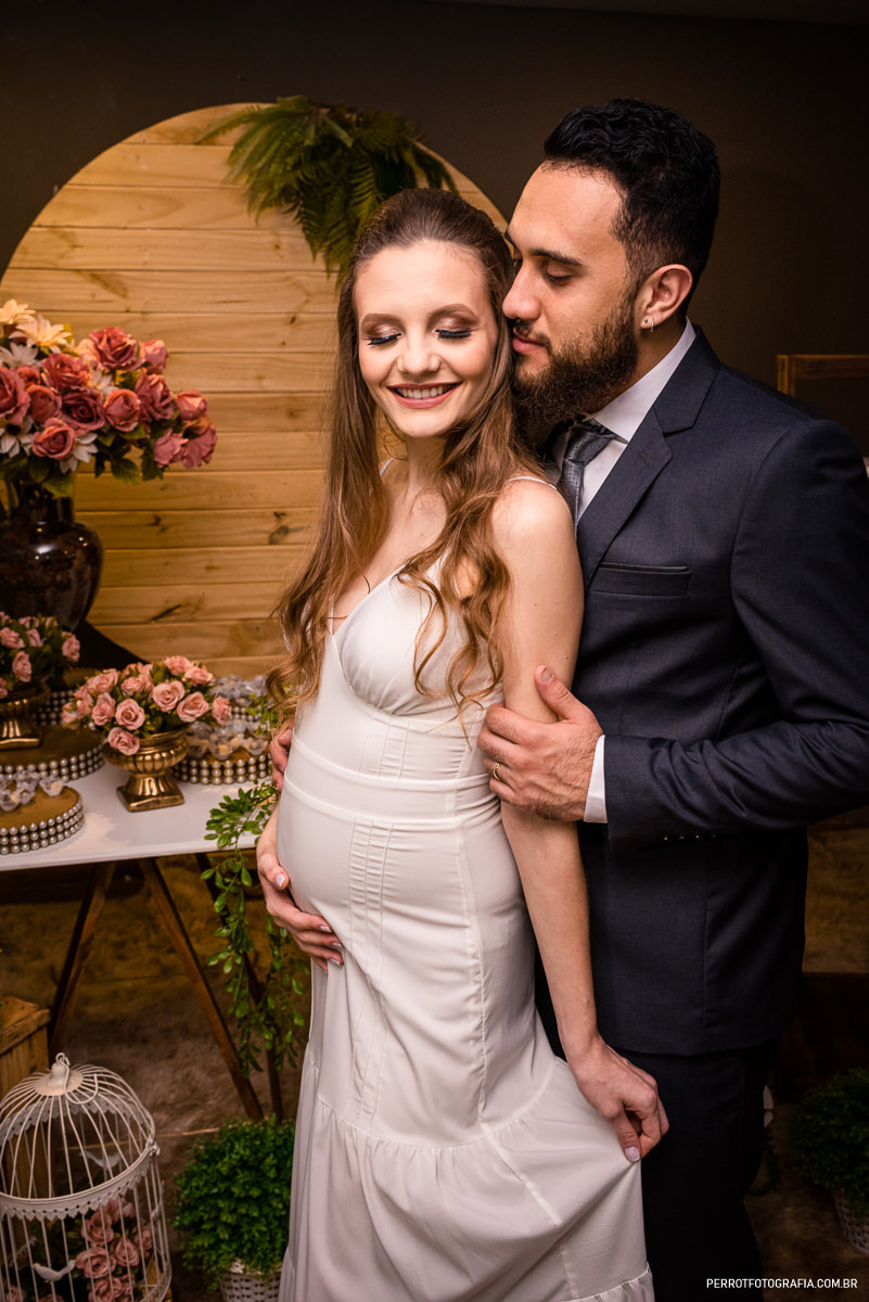 noiva gestante em mini casamento em mandaguaçu