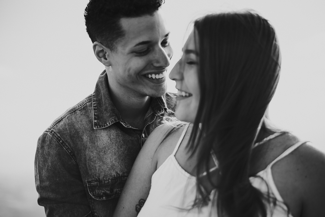casal sorrindo