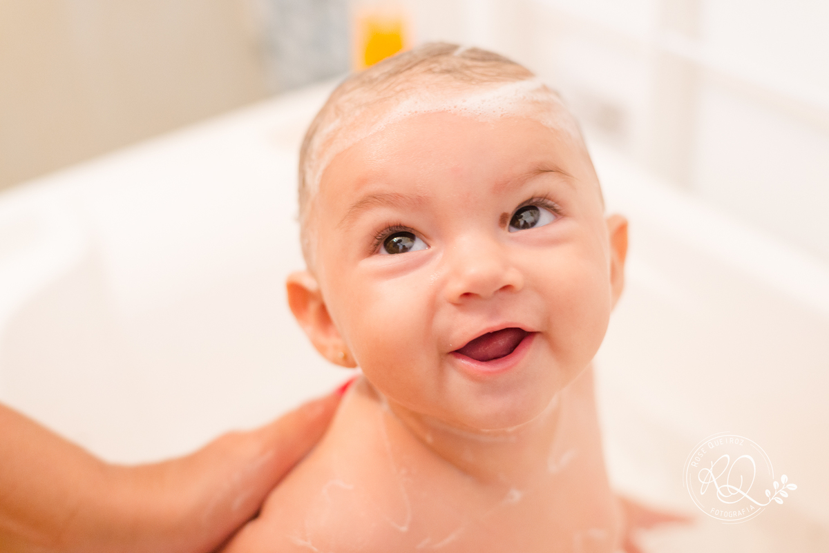 bebê-acompanhamento infantil-acompanhamento do bebê Uberaba banho