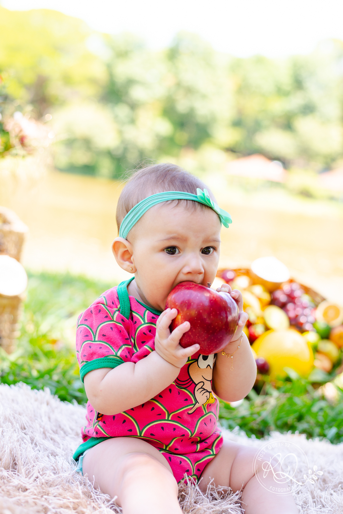 bebê-acompanhamento infantil-acompanhamento do bebê Uberaba maçã