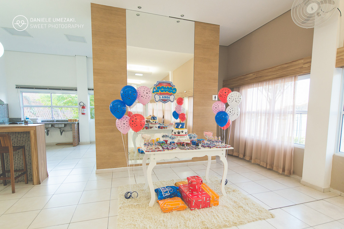 festa mogi das cruzes aniversário fotografa daniele umezaki festa sapeca decoração patrulha canina salão de festas fotografia mog