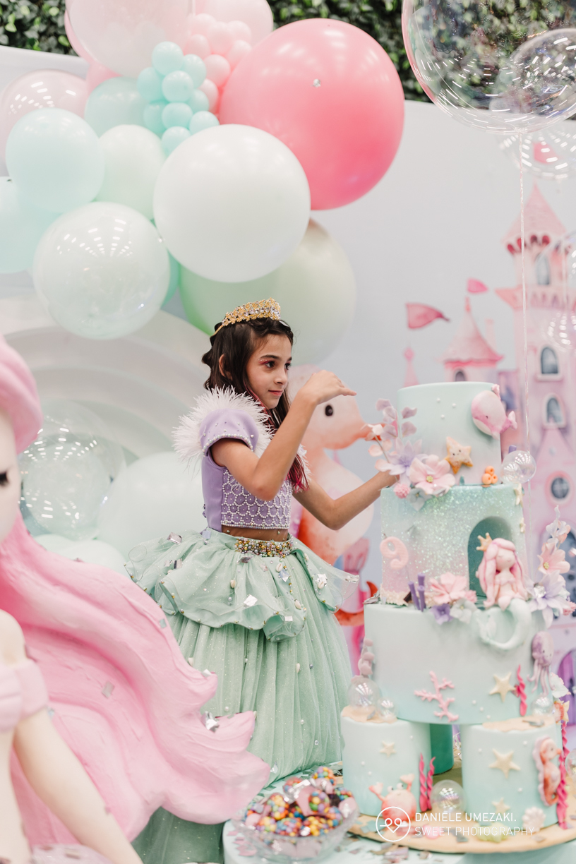 fotografia de aniversário infantil, fotógrafa de festas, cobertura fotográfica de aniversário, ensaio infantil, fotos de aniversário, fotógrafa profissional, festa infantil, registro de momentos, lembranças em fotos, fotografia de família.