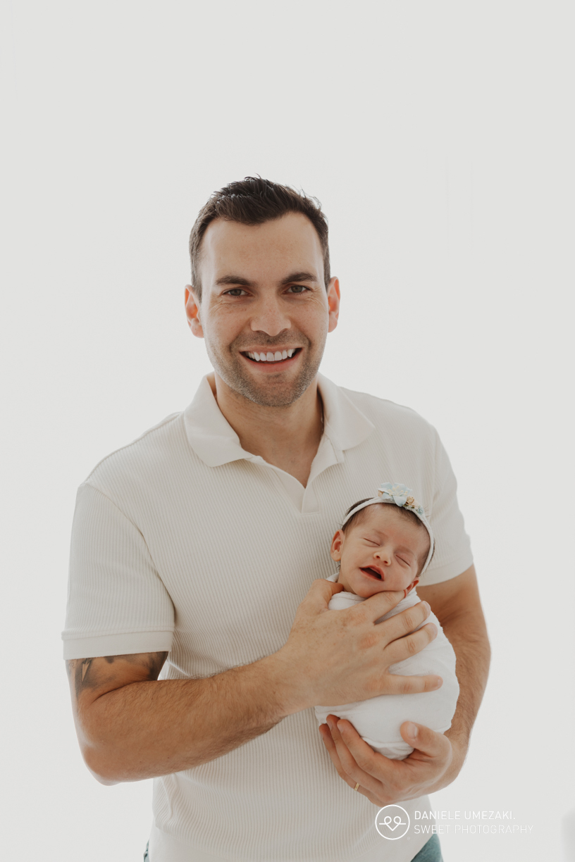 Ensaio newborn em Mogi das Cruzes, fotografia de recém-nascido, estúdio especializado em newborn, fotos de bebê, ensaio de recém-nascido, fotógrafo newborn, fotos newborn em Mogi das Cruzes, estúdio de fotografia para bebês, ensaio newborn profissional, f