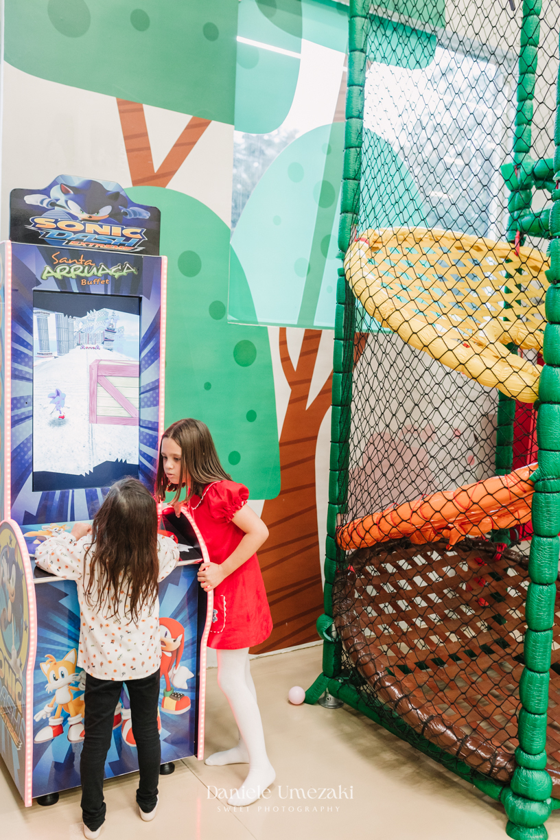 Aniversário de 7 anos da Louise, comemorado no Buffet Santa ArRuaça, em Mogi das Cruzes, com o tema Turma da Mônica. Um registro afetivo e divertido feito pela fotógrafa Dani Umezaki, que acompanha a família desde o 1º aninho da Louise.