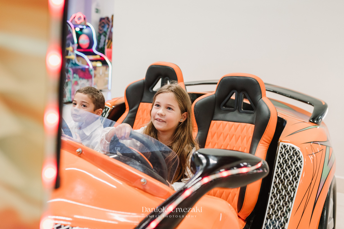 Aniversário de 7 anos da Louise, comemorado no Buffet Santa ArRuaça, em Mogi das Cruzes, com o tema Turma da Mônica. Um registro afetivo e divertido feito pela fotógrafa Dani Umezaki, que acompanha a família desde o 1º aninho da Louise.