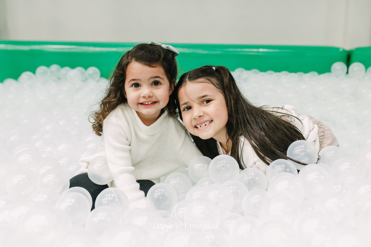 Aniversário de 7 anos da Louise, comemorado no Buffet Santa ArRuaça, em Mogi das Cruzes, com o tema Turma da Mônica. Um registro afetivo e divertido feito pela fotógrafa Dani Umezaki, que acompanha a família desde o 1º aninho da Louise.