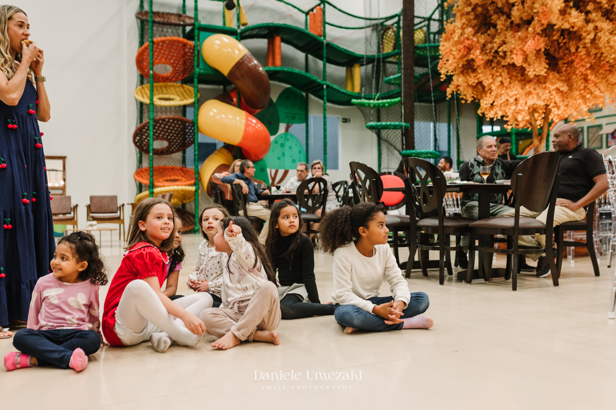 Aniversário de 7 anos da Louise, comemorado no Buffet Santa ArRuaça, em Mogi das Cruzes, com o tema Turma da Mônica. Um registro afetivo e divertido feito pela fotógrafa Dani Umezaki, que acompanha a família desde o 1º aninho da Louise.