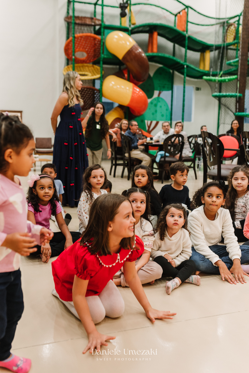 Aniversário de 7 anos da Louise, comemorado no Buffet Santa ArRuaça, em Mogi das Cruzes, com o tema Turma da Mônica. Um registro afetivo e divertido feito pela fotógrafa Dani Umezaki, que acompanha a família desde o 1º aninho da Louise.