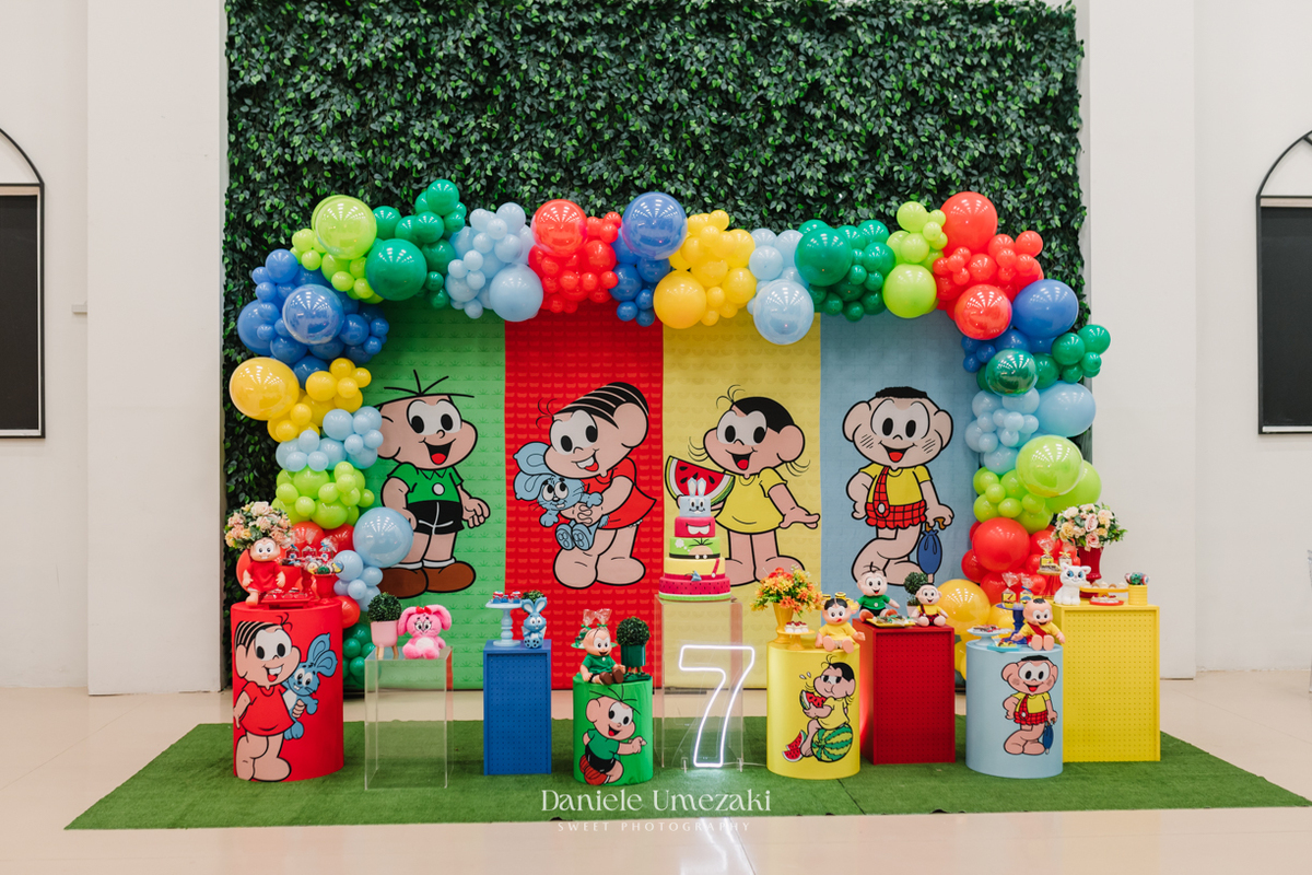 Aniversário de 7 anos da Louise, comemorado no Buffet Santa ArRuaça, em Mogi das Cruzes, com o tema Turma da Mônica. Um registro afetivo e divertido feito pela fotógrafa Dani Umezaki, que acompanha a família desde o 1º aninho da Louise.