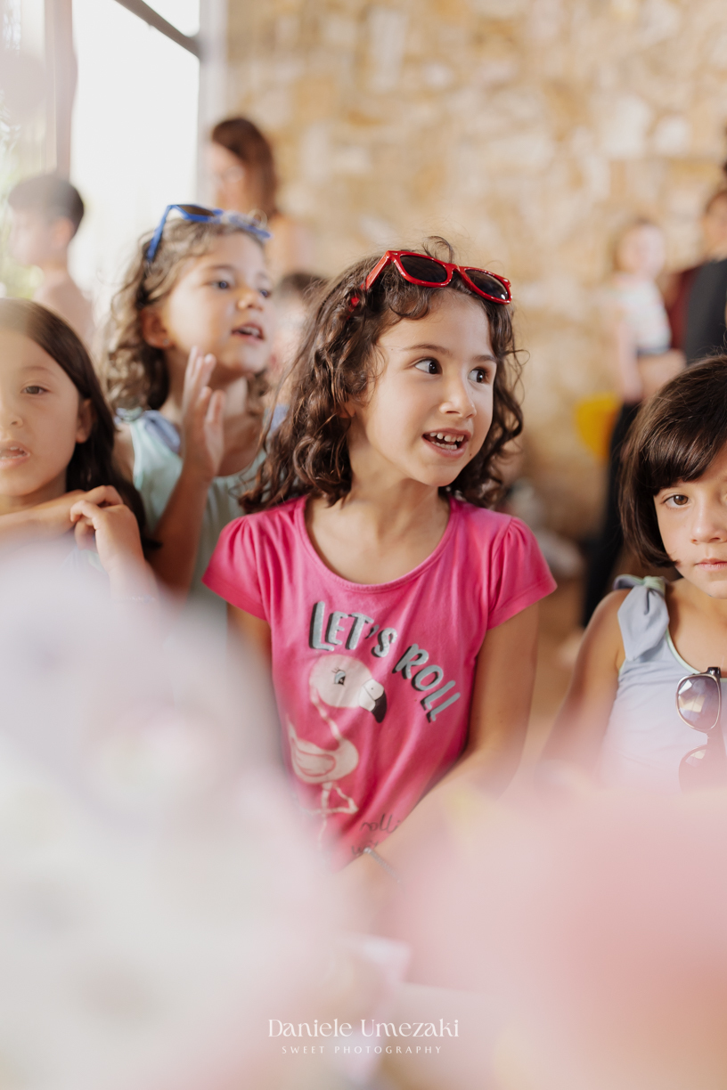 Fotografia de aniversário em Mogi das Cruzes: 7 anos da Sofia, com tema Pool Party Pokémon no Espaço Cerejeira em Poá. Decoração feita pela mãe, Ju da Cerejeira Decora. Festa cheia de alegria e diversão fotografia de aniversário em mogi das cruzes  SP