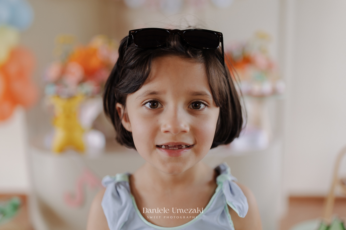 Fotografia de aniversário em Mogi das Cruzes: 7 anos da Sofia, com tema Pool Party Pokémon no Espaço Cerejeira em Poá. Decoração feita pela mãe, Ju da Cerejeira Decora. Festa cheia de alegria e diversão fotografia de aniversário em mogi das cruzes  SP