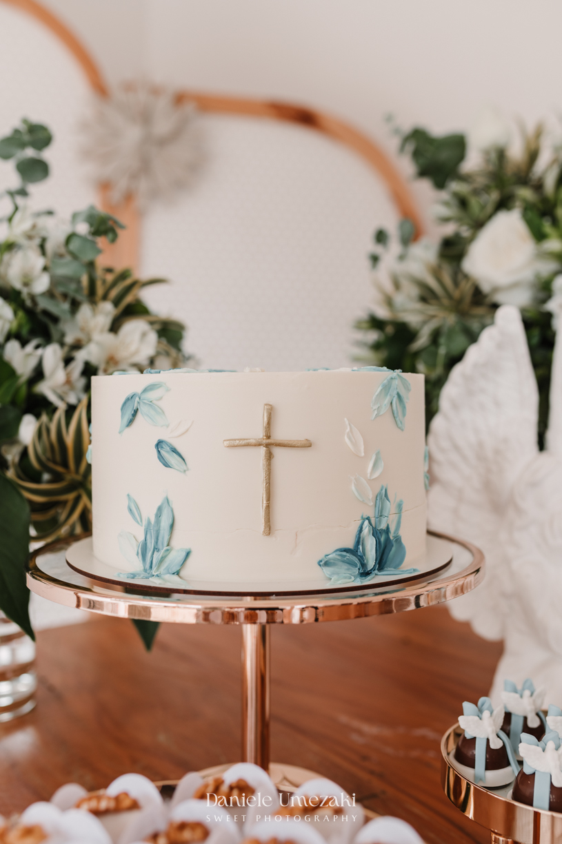 Fotografia de batizado em Mogi das Cruzes. Cerimônia do Matteo na Igreja do Socorro e almoço no Recanto da Vila, com decoração da Jaque Festas Decor. Registro afetivo por Dani Umezaki. fotografia de batizado Mogi das Cruzes, fotógrafa de batizado SP