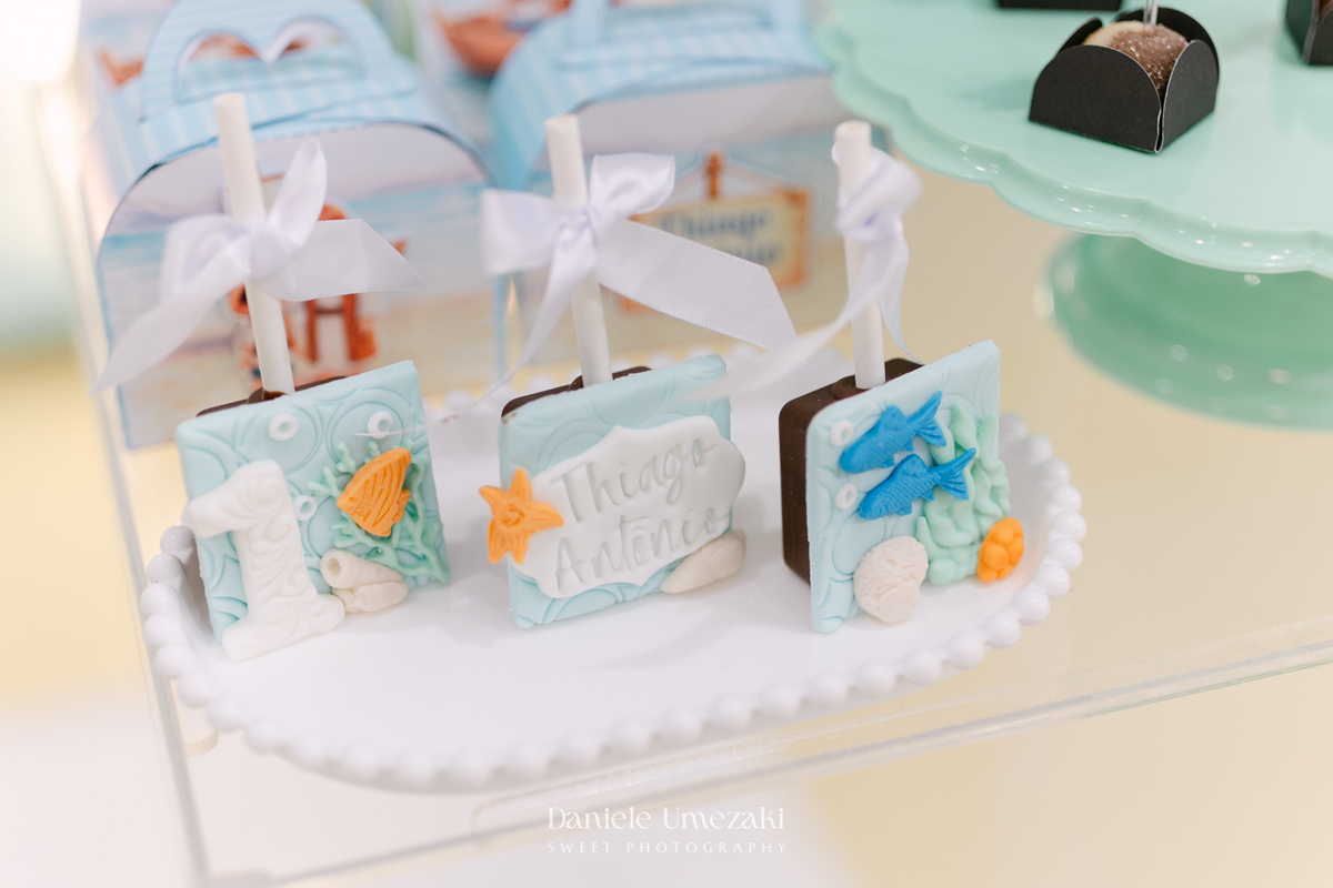 Aniversário de 1 ano do Thiago realizado no Buffet Jokempô em Mogi das Cruzes, registrado por Dani Umezaki com fotografias espontâneas e cheias de emoção