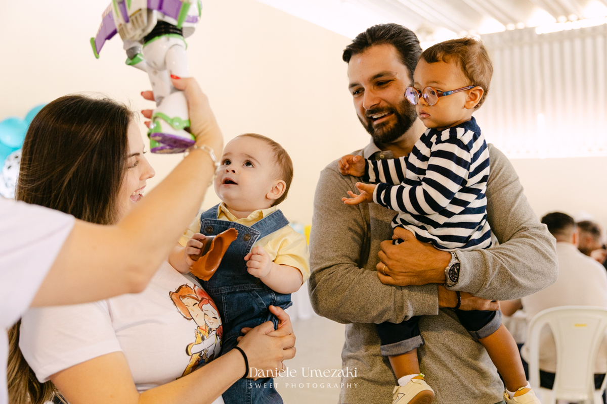 Luiz Felipe comemorando seu primeiro aniversário em Salesópolis, em uma festa com tema Toy Story e decoração da Paloma, da Detalier Decorações.