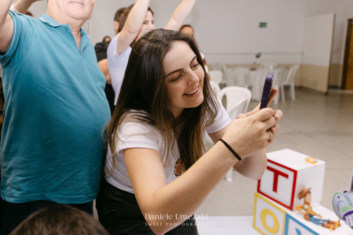 Luiz Felipe comemorando seu primeiro aniversário em Salesópolis, em uma festa com tema Toy Story e decoração da Paloma, da Detalier Decorações.