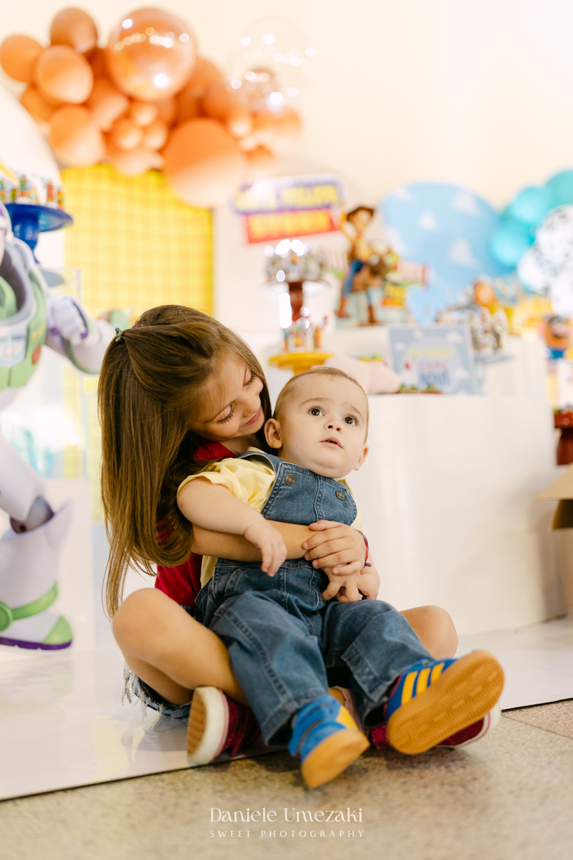 Luiz Felipe comemorando seu primeiro aniversário em Salesópolis, em uma festa com tema Toy Story e decoração da Paloma, da Detalier Decorações.