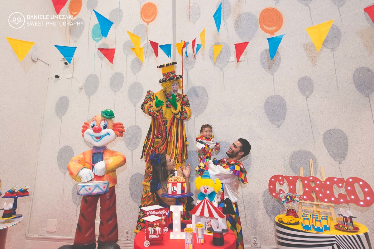 festa tema circo santa arruaça fotografa mogi das cruzes fotografa arujá melhor fotografa fotografia com a mor e qualidade be boutique de eventos