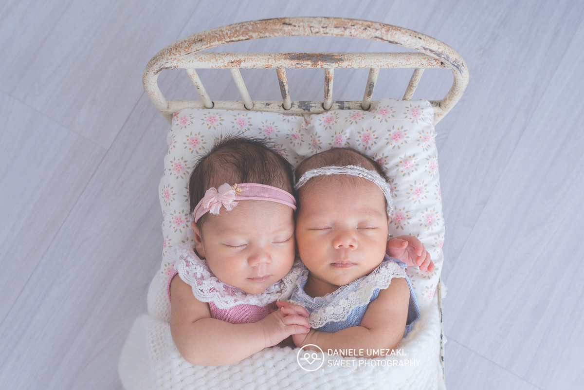 ensaio newborn gemeos mogi das cruzes daniele umezaki fotografa mogi das cruzes