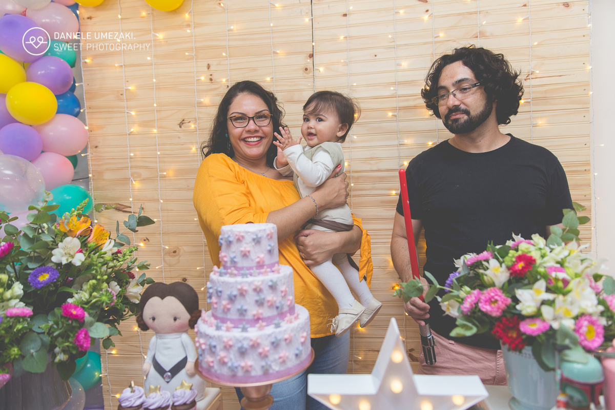 aniversário star wars para meninas super  fofo star wars rosa fotografa mogi das cruzes daniele umezaki decoração linda matrioskas