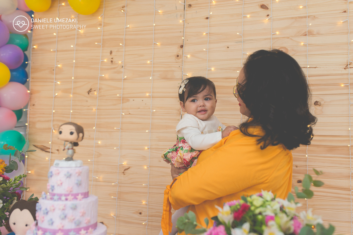 aniversário star wars para meninas super  fofo star wars rosa fotografa mogi das cruzes daniele umezaki decoração linda matrioskas