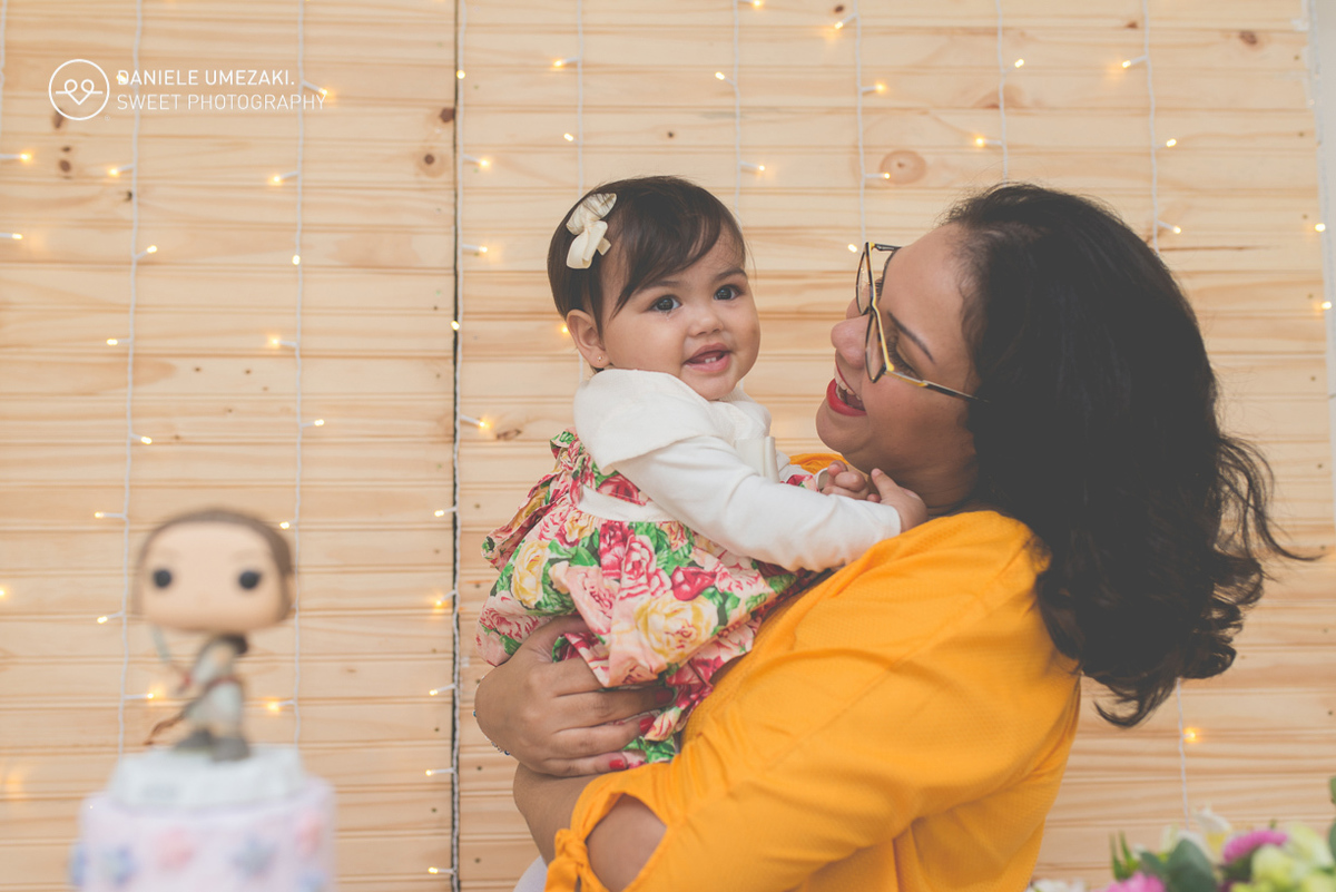 aniversário star wars para meninas super  fofo star wars rosa fotografa mogi das cruzes daniele umezaki decoração linda matrioskas