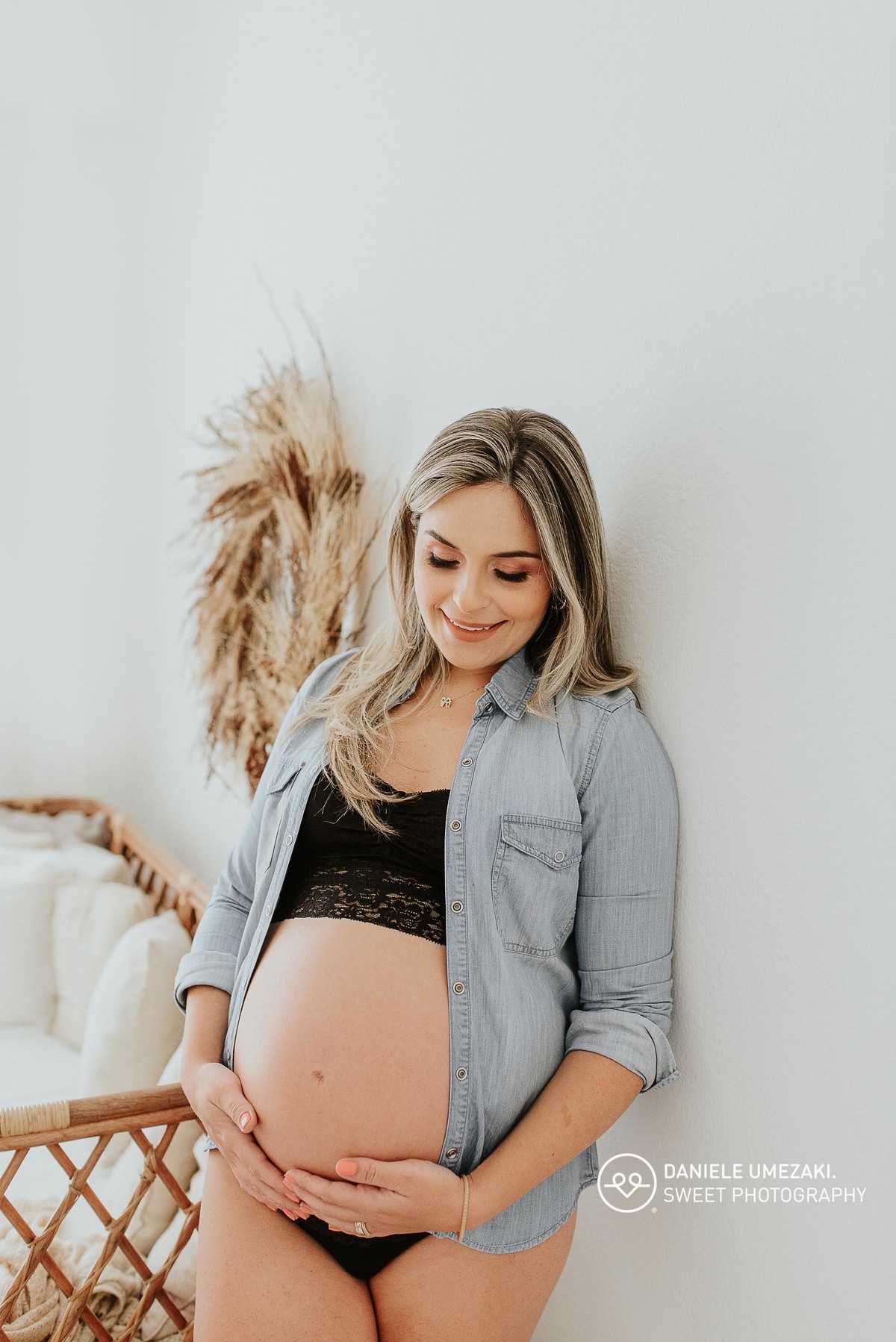 Ensaio gestante em Mogi das cruzes, estúdio fotográfico em mogi das cruzes, fotografia de gestante em mogi arujpa suzano. Fotos afetivas com amor, melhor estúdio de fotografia em Mogi das Cruzes, grávidas em mogi das cruzes, parto em mogi das cruzes 