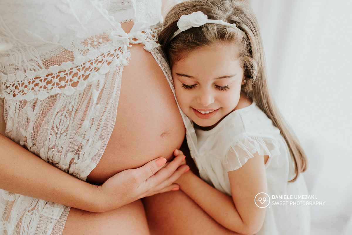 Ensaio gestante em Mogi das cruzes, estúdio fotográfico em mogi das cruzes, fotografia de gestante em mogi arujpa suzano. Fotos afetivas com amor, melhor estúdio de fotografia em Mogi das Cruzes, grávidas em mogi das cruzes, parto em mogi das cruzes 