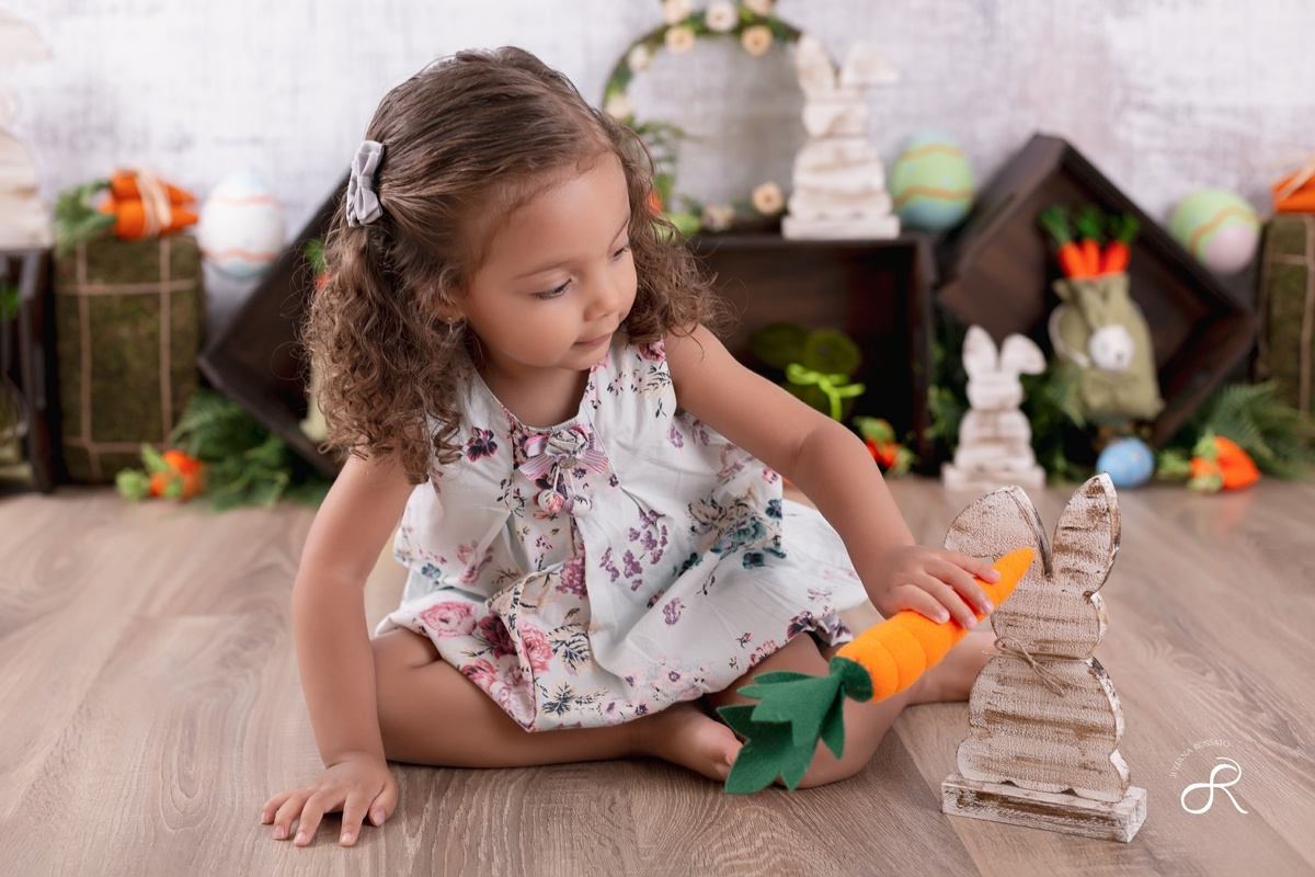 Juliana Rossato Fotografia, São Paulo, Mini ensaio de páscoa, páscoa 2023, Ensaio de páscoa, Ensaio infantil, estúdio fotográfico, interlagos, vila mascote, santo amaro, fotógrafa sp, fotógrafo sp, zona sul, pascoa, mini ensaio, jardim umuarama, pascoa