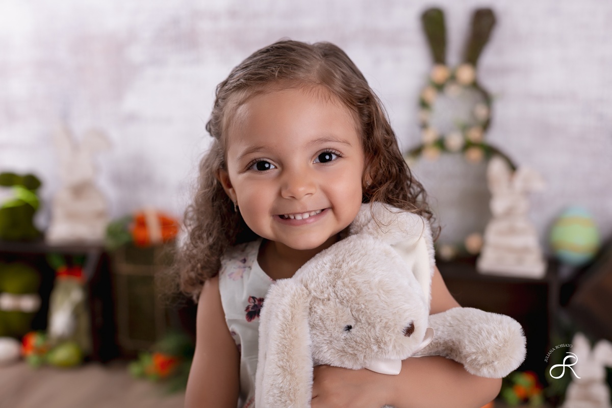 Juliana Rossato Fotografia, São Paulo, Mini ensaio de páscoa, páscoa 2023, Ensaio de páscoa, Ensaio infantil, estúdio fotográfico, interlagos, vila mascote, santo amaro, fotógrafa sp, fotógrafo sp, zona sul, pascoa, mini ensaio, jardim umuarama, pascoa
