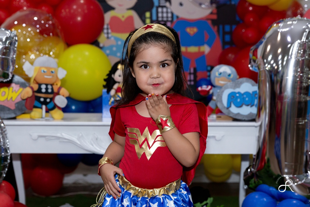 Juliana Rossato Fotografia, são paulo, interlagos, zona sul, santo amaro, SP, festa infantil, aniversário, herois, mulher maravilha, super homem, buffet Brincar e Sonhar Kids