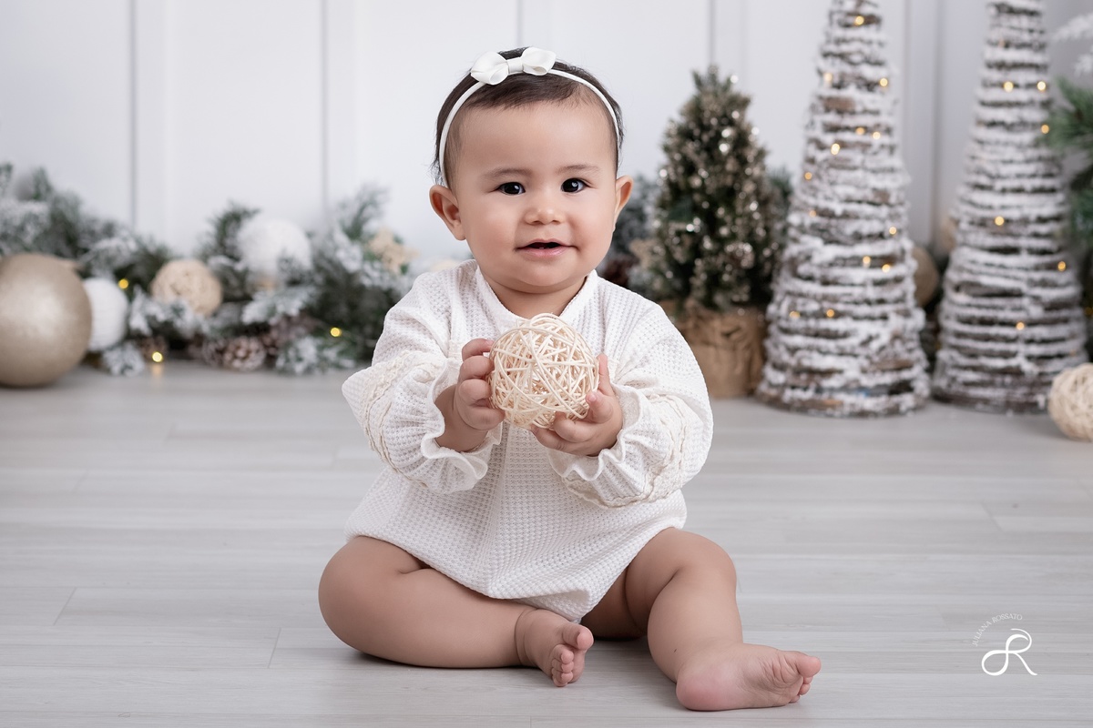 Juliana Rossato Fotografia, São Paulo, Mini ensaio de Natal, Natal, Ensaio de Natal, Ensaio infantil, Acompanhamento infantil, estúdio fotográfico, interlagos, vila mascote, ensaio de ano novo, santo amaro, fotógrafo sp, zona sul, ano novo, 2024, 2025