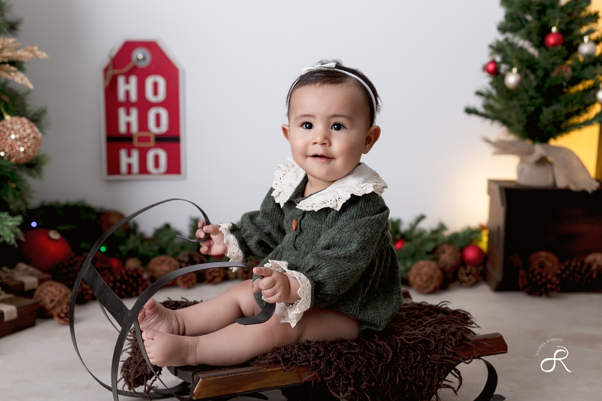 Juliana Rossato Fotografia, São Paulo, Mini ensaio de Natal, Natal, Ensaio de Natal, Ensaio infantil, Acompanhamento infantil, estúdio fotográfico, interlagos, vila mascote, ensaio de ano novo, santo amaro, fotógrafo sp, zona sul, ano novo, 2024, 2025