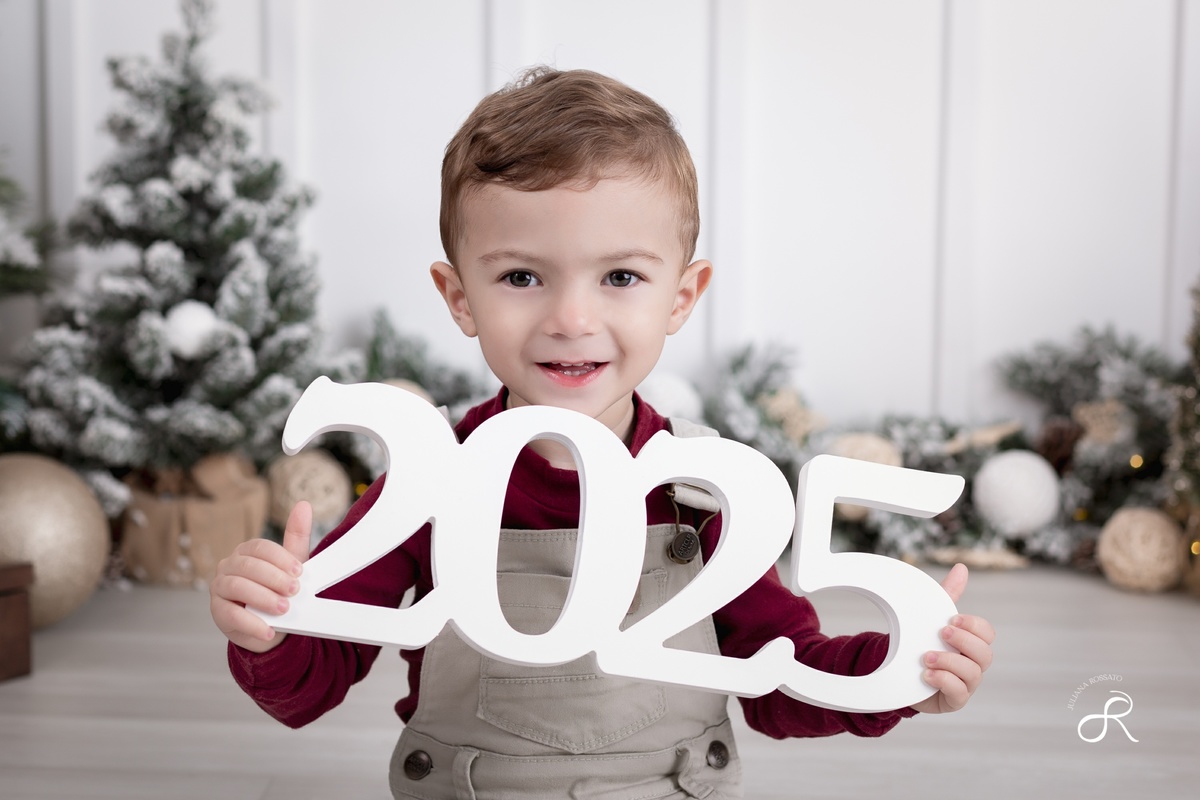 Juliana Rossato Fotografia, São Paulo, Mini ensaio de Natal, Natal, Ensaio de Natal, Ensaio infantil, Acompanhamento infantil, estúdio fotográfico, interlagos, vila mascote, ensaio de ano novo, santo amaro, fotógrafo sp, zona sul, ano novo, 2024, 2025