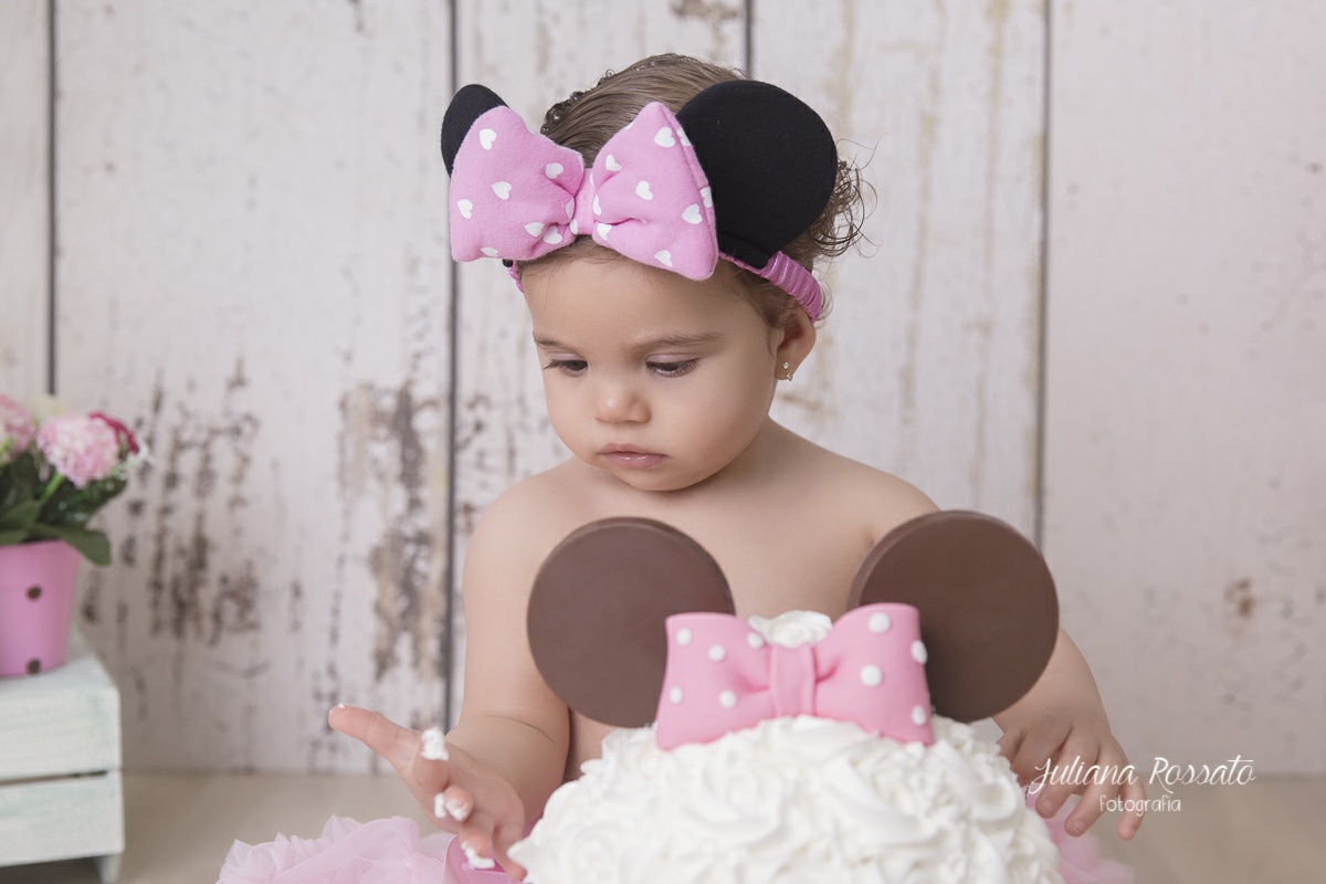 Juliana Rossato Fotografia, são paulo, interlagos, zona sul, santo amaro, estúdio fotográfico, ensaio infantil, SP, acompanhamento infantil, smash the cake, smash, ensaio infantil, minnie