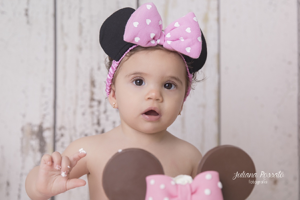Juliana Rossato Fotografia, são paulo, interlagos, zona sul, santo amaro, estúdio fotográfico, ensaio infantil, SP, acompanhamento infantil, smash the cake, smash, ensaio infantil, minnie