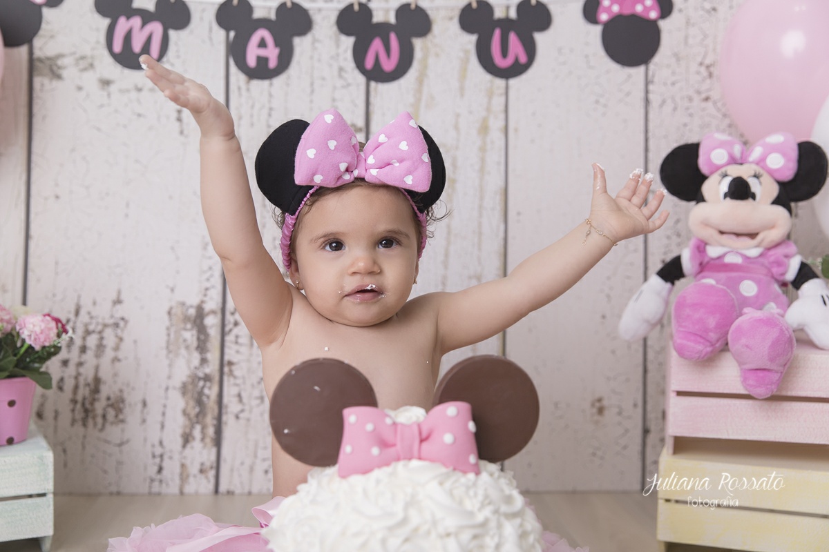 Juliana Rossato Fotografia, são paulo, interlagos, zona sul, santo amaro, estúdio fotográfico, ensaio infantil, SP, acompanhamento infantil, smash the cake, smash, ensaio infantil, minnie
