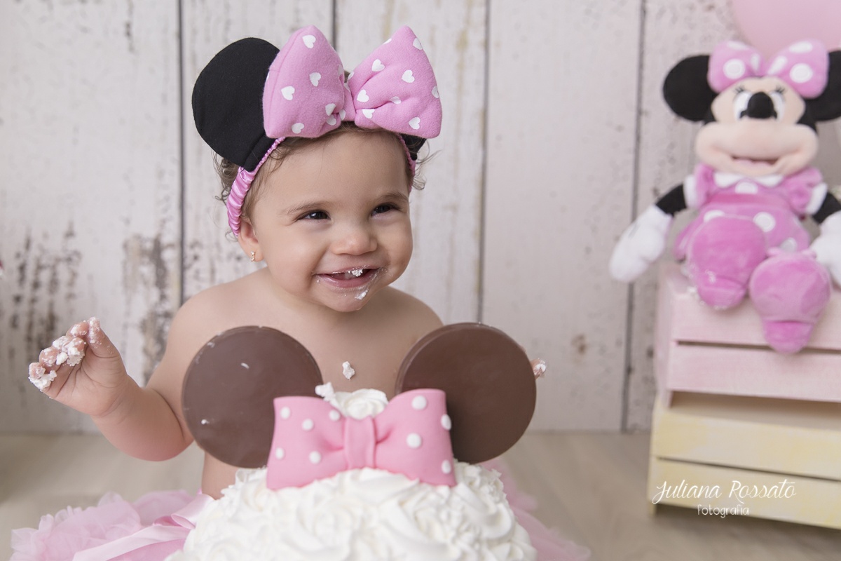 Juliana Rossato Fotografia, são paulo, interlagos, zona sul, santo amaro, estúdio fotográfico, ensaio infantil, SP, acompanhamento infantil, smash the cake, smash, ensaio infantil, minnie